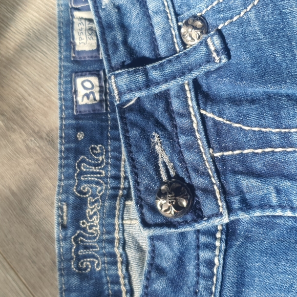 Vintage Low Rise Miss Me Skinny Jeans Lightly Distressed 98% Cotton - Picture 3 of 12